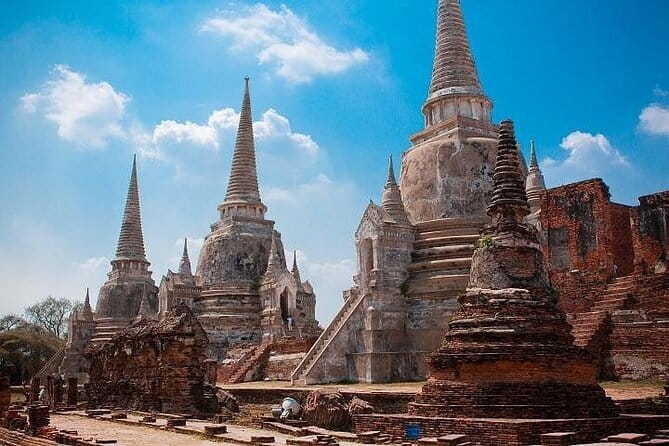 Damnoen Saduak Floating Market & Railway Market Tour from Bangkok - Booking details worth knowing