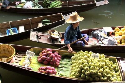 Damnoen Saduak Floating Market with Paddle Boat Ride (ex Bangkok)
