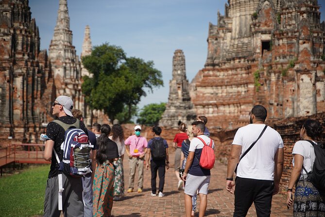 Day Tour From Bangkok to Ayutthaya By Bus - Lunch in Ayutthaya and the value of a built-in meal