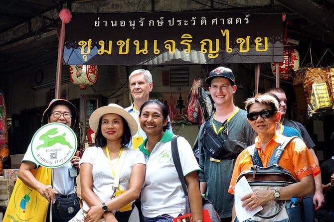 Day Trip to Bangkok Floating Market & Maeklong Railway - Maeklong Railway Market and the train passage