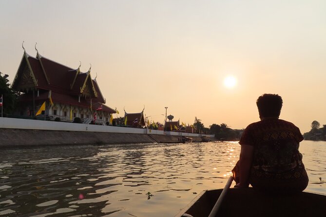 Discover Ayutthaya at Sunset: Historic Temples & River Cruise - Guide quality can shape the whole day