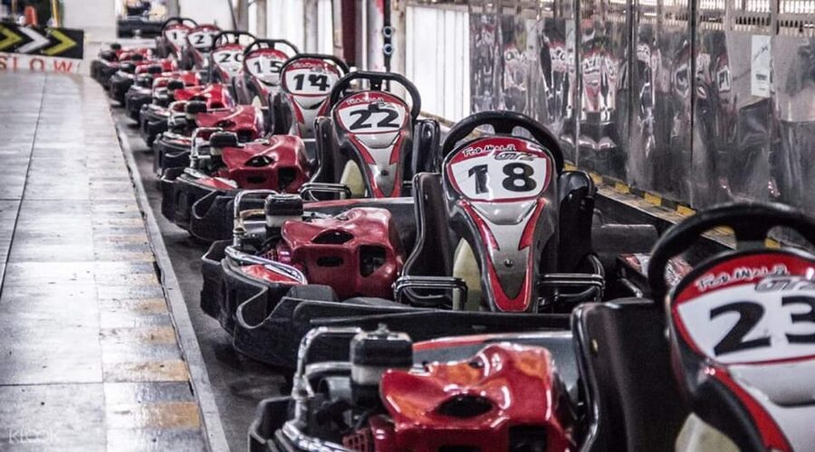 EasyKart Bangkok (RCA Plaza) : Go-Kart Racing Experience - Choosing between four kart types