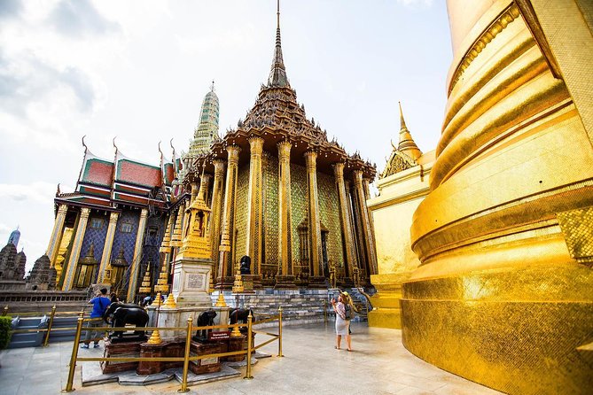 Exclusive Tour – Grand Palace, Emerald Buddha & Reclining Buddha - Why this three-hour route works in Bangkok