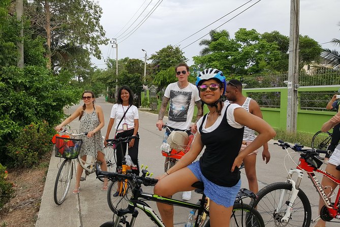 Explore Bangkok by Bike & Boat with Lunch - The long-tail boat back through canal life