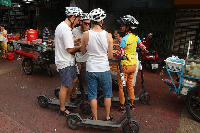 Explore Bangkok by E-Scooter & Try Street Food - Lhong 1919 and the river crossing