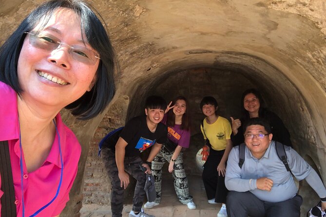 Explore the World Heritage Of Ayutthaya - Lunch with prawns and roti sai mai