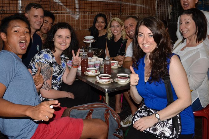 Flavors of Bangkok: Small-Group Chinatown Evening Food Tour - A closer look at the small-group format