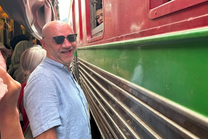 Floating Market and Railway Market Private Tour VIP Transport - Two very different markets in one seven-hour trip