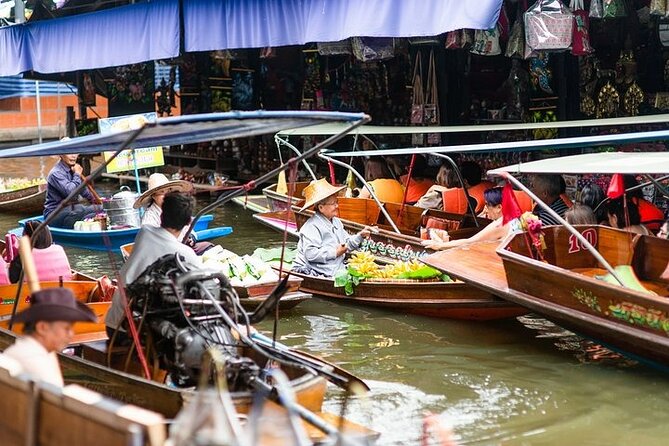 Floating Market & Railway Market near Bangkok - Who will enjoy this experience most?