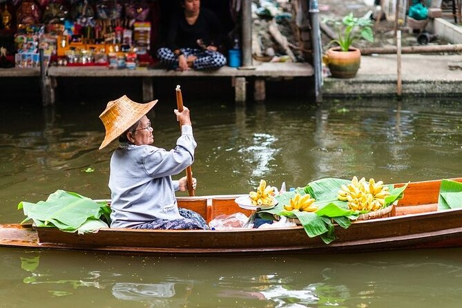 Floating Market & Railway Market near Bangkok - Should you book the floating market and railway market tour?