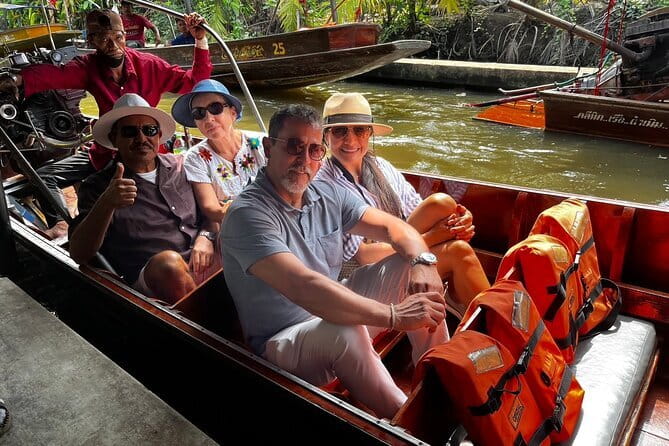 Floating Market & Railway Market Private Tour - Why these two markets make a good pair