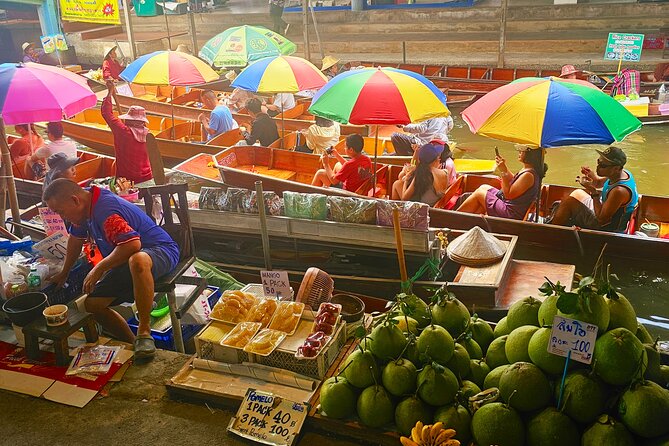 Floating Market & Train Market Private Tour(Premium Service) - Taking the motorboat through Damnoen Saduak