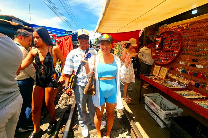 Floating Market & Train Market Private Tour(Premium Service) - Who will get the most from this day