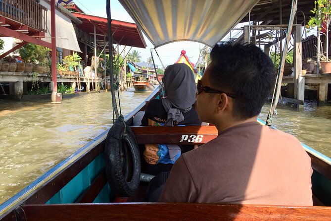 Floating Market with Great Pagoda Temple and Wat Sam Phran - Food, Heat, Crowds, and Other Practical Details