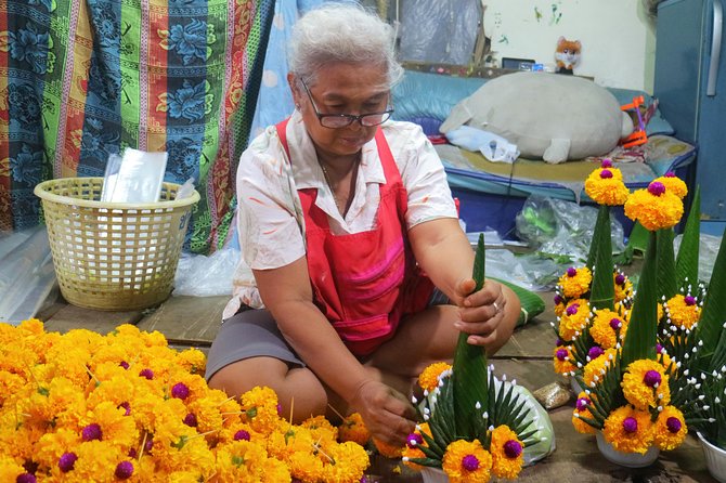 Flower Market & Floral Art: Multilingual Private Tour [EN/others] - What Baan Kudi Chin Museum adds