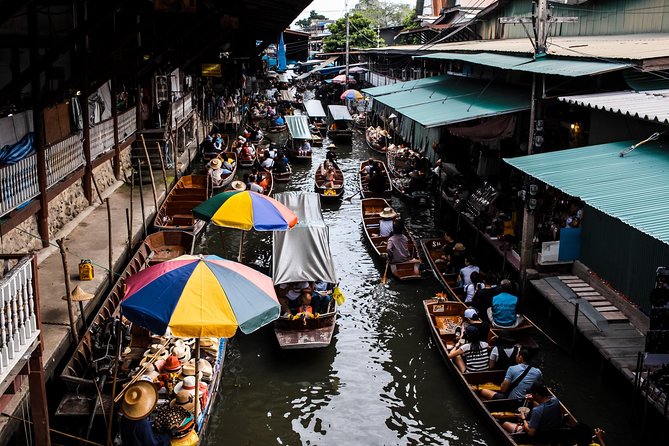 Free discovery of Bangkok with your private English-speaking guide - Khaosan Road and Bangkok’s canals