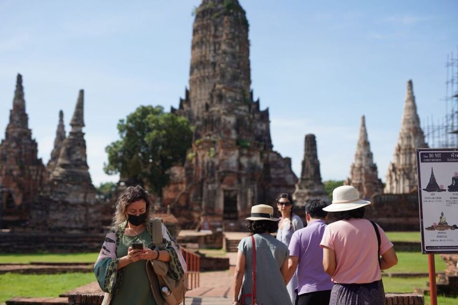 From Bangkok: Ayutthaya Historical Day Tour by Bus - Lunch in Ayutthaya, with local food and air conditioning