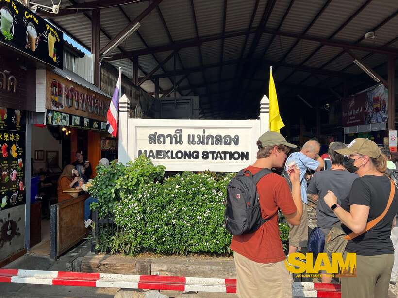 From Bangkok:Damnoen Floating Market and Railway Market Tour - Key points at a glance