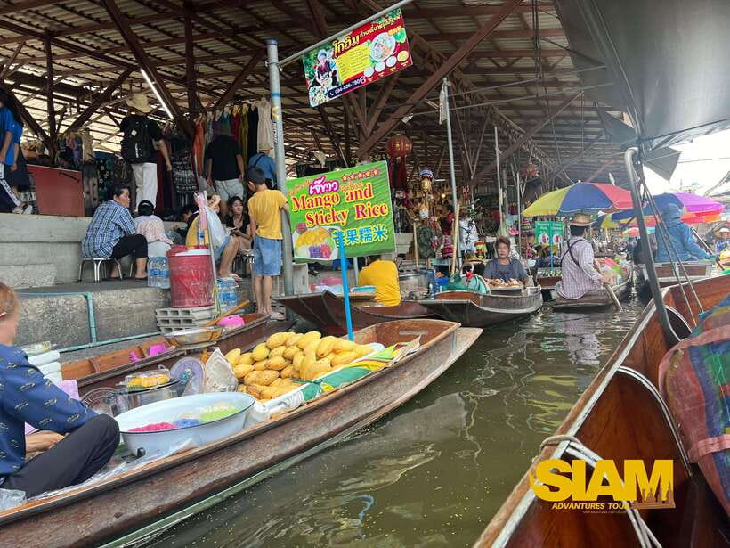 From Bangkok:Damnoen Floating Market and Railway Market Tour - Guide quality can change the feel of the day