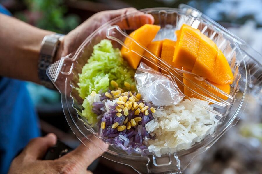 From Bangkok: Damnoen Saduak Floating Market Guided Tour - What the Guides Add