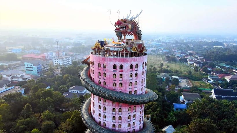 From Bangkok: Don Wai Market, Wat Samphran & Lotus Café Tour - Wat Don Wai, a quiet temple beside the market