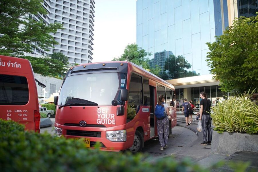 From Bangkok : Meklong Railway Market By Bus - What the $48 price really covers
