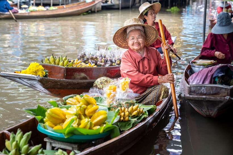 From Bangkok: Railway & Damnoen Saduak Floating Market Tour - Key points at a glance