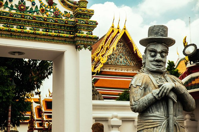 Full Day Bangkok PRIVATE City Tour With Locals - Wat Trimit & Wat Pho tickets - Tuk-tuk streets and the climb at Wat Saket