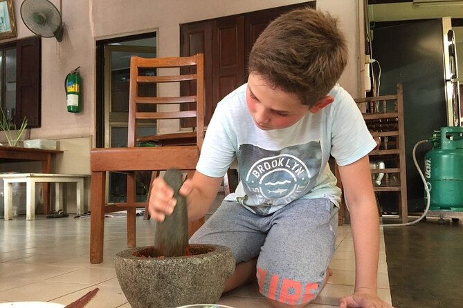 Fun Thai Cooking Class near Bangkok - Morning cooking, lunch, and an afternoon tasting