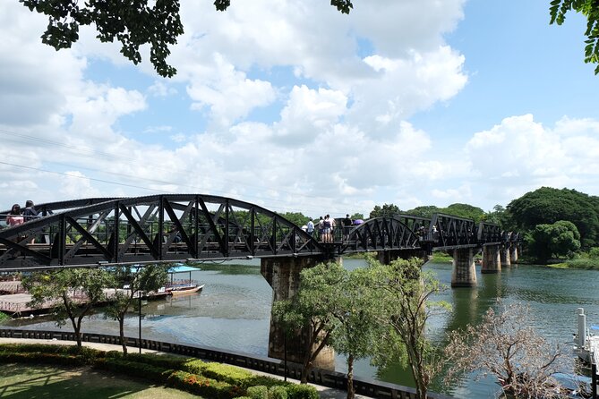 Glamping in Kanchanaburi and Erawan Falls 2 days/1 night - Glamping at Hotel Hintok River Kwai