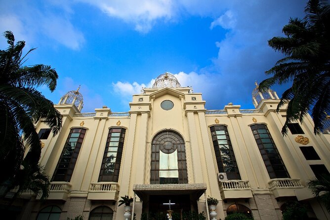Golden Dome Cabaret: A Night of Glamour and Glitter - Getting there from Bangkok’s MRT