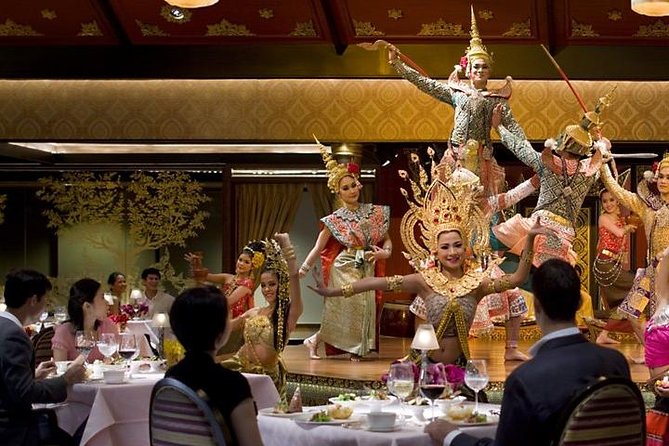 Gourmet Dinner & Spectacular Show at Mandarin Oriental - Who will appreciate this Bangkok evening