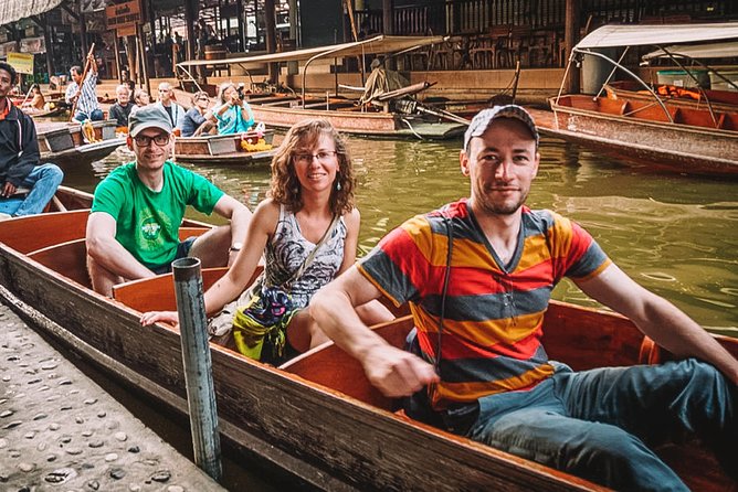 Grand Palace, Damnoen Floating Market & Maeklong Railway Market Tour – Full Day - Why the small group and transport are useful
