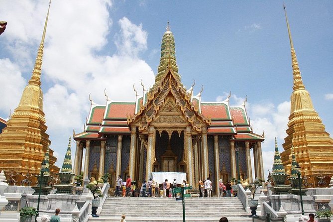 Grand Palace & Temples of Bangkok with experienced guide - Clothing, heat, and practical comfort