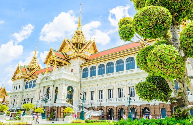 Grand Palace & Temples of Bangkok with experienced guide - Is THB 1,000 in admission fees good value?