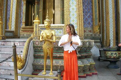 Grand Palace , Thai dance & Fun street walk in Bangkok