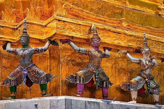 Grand Palace , Thai dance & Fun street walk in Bangkok - Walking through Phahurat, Bangkok’s Little India