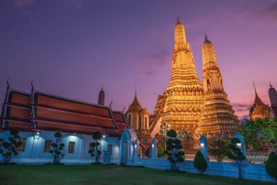 Grand Palace & Wat Arun Immersive Guided Walking Tour 3-Hour