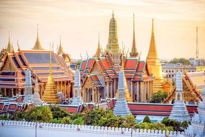 Grand Palace, Wat Phra Kaew, Wat Pho and Wat Arun Walking Tour From Bangkok - Starting near River City Bangkok