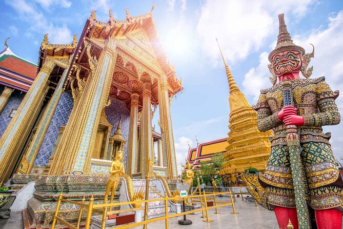 Grand Palace, Wat Phra Kaew, Wat Pho and Wat Arun Walking Tour From Bangkok - The Grand Palace, Bangkok’s royal showpiece