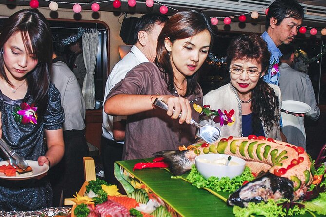 Grand Pearl: Luxury Dinner Cruise with Live Entertainment - Wat Arun from the water