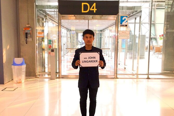 Guided Arrival Fast-Track Service: Bangkok Suvarnabhumi Airport - The biggest concern: meeting the greeter