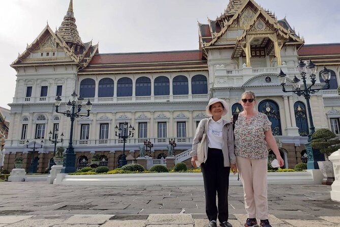 Half Day Private-Grand Palace and Temples of Bangkok Guided Tour - Should you book it?