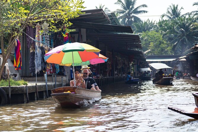 Half Day Railway Market and Damnoen saduak Floating Market tour - How the two stops work together
