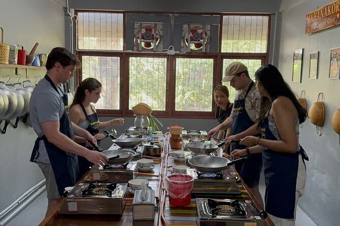 Hands-On Thai Cooking Class Bangkok with Local Chef (Small Group) - What the three-hour schedule feels like