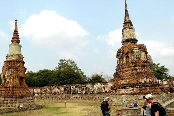 Historic Ayutthaya & Return Grand Pearl Cruise Experience - Boarding the Grand Pearl Cruiser at Wat Chong Lom