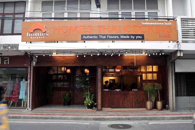 Homies Thai Cooking Experience - Starting at MRT Huai Khwang Station