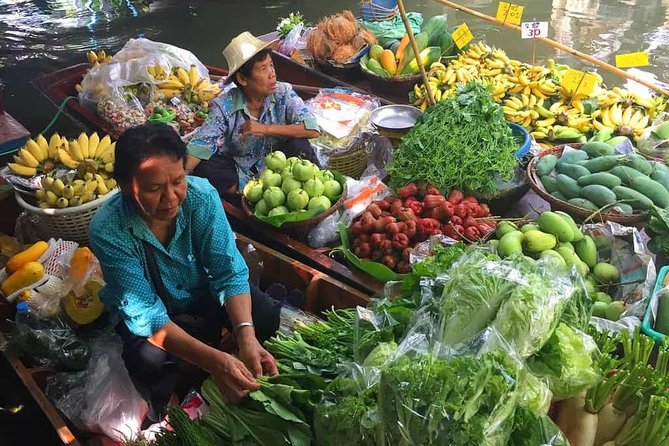 Khlong Lat Mayom & Taling Chan Local Floating Markets Tour (SHA Plus) - Khlong Lat Mayom: Bangkok food without the big-market show