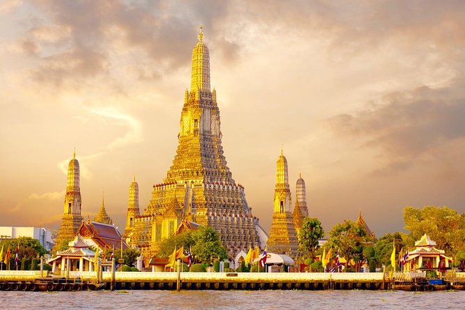 Laem Chabang Shore Excursion : Shopping, Massage & Food Tasting - The long road from Laem Chabang to Bangkok