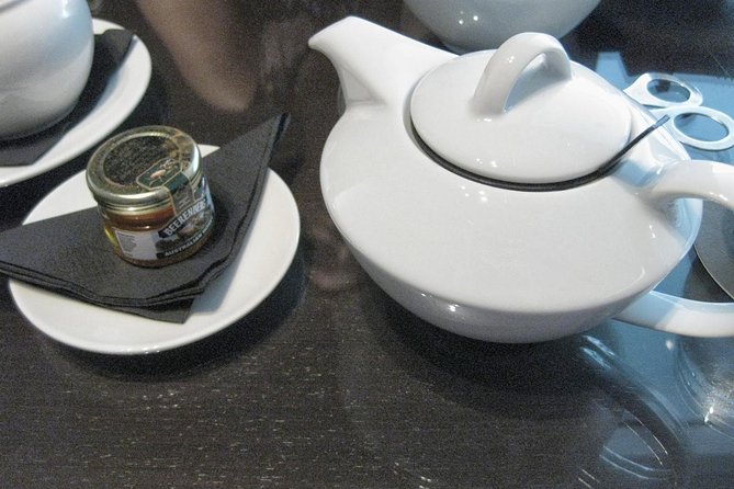 Landmark Hotel Bangkok: Classic Afternoon Tea - How this compares with a standard Bangkok snack stop